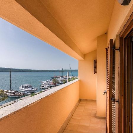 Apartments Celeste Клімно Екстер'єр фото