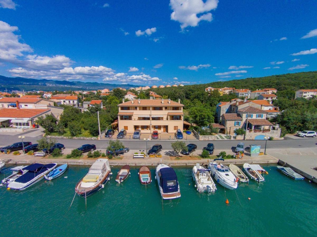 Apartments Celeste Клімно Екстер'єр фото
