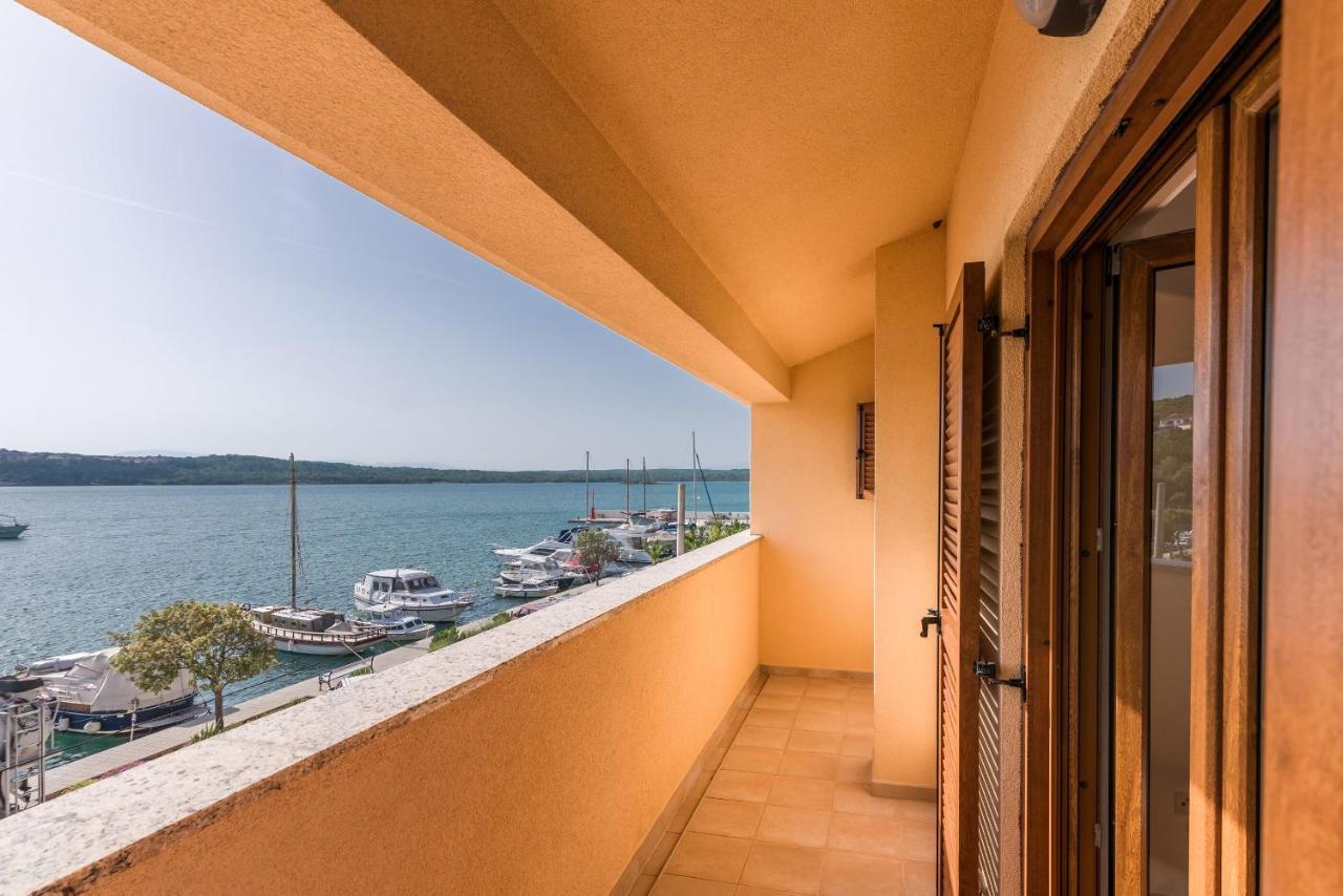 Apartments Celeste Клімно Екстер'єр фото