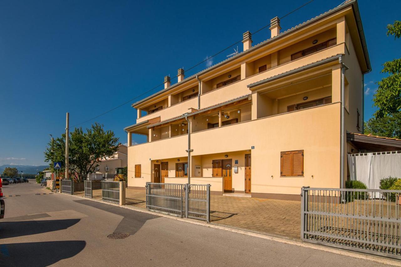 Apartments Celeste Клімно Екстер'єр фото