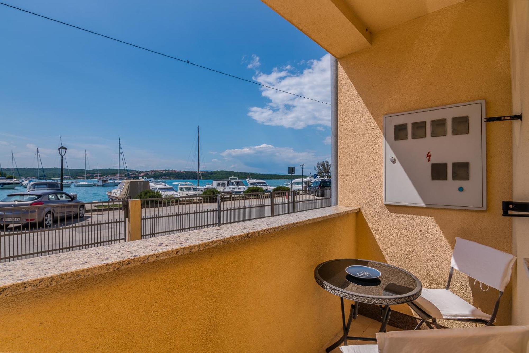 Apartments Celeste Клімно Екстер'єр фото