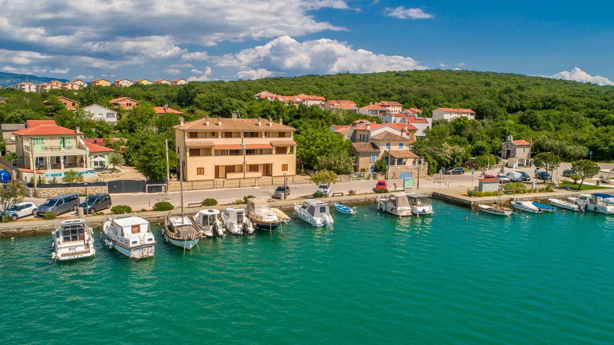 Apartments Celeste Клімно Екстер'єр фото